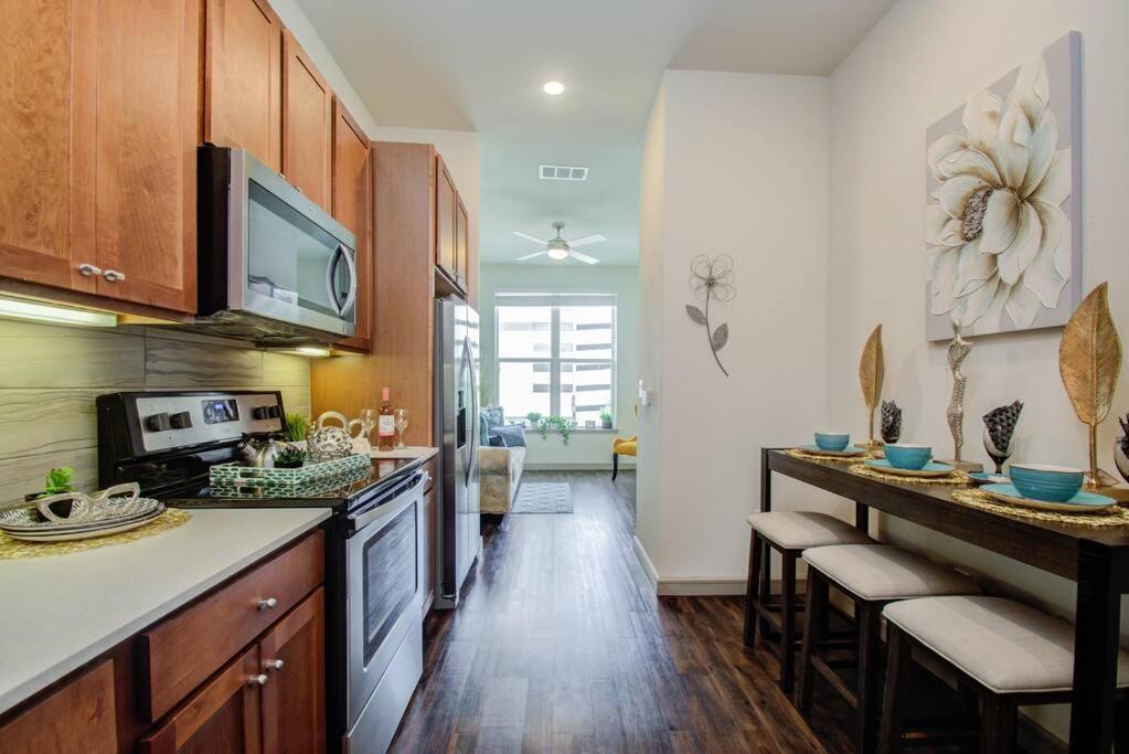 Luxury Living Downtown Houston Kingbed. Apartment Exterior photo