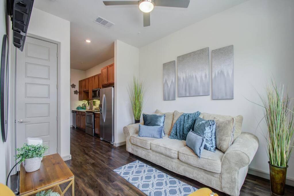 Luxury Living Downtown Houston Kingbed. Apartment Exterior photo